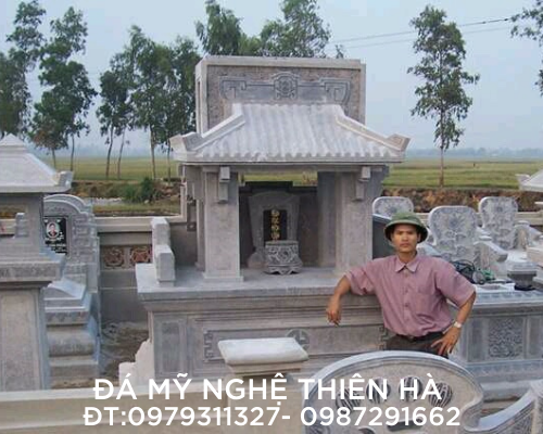 Lăng thờ đá 17